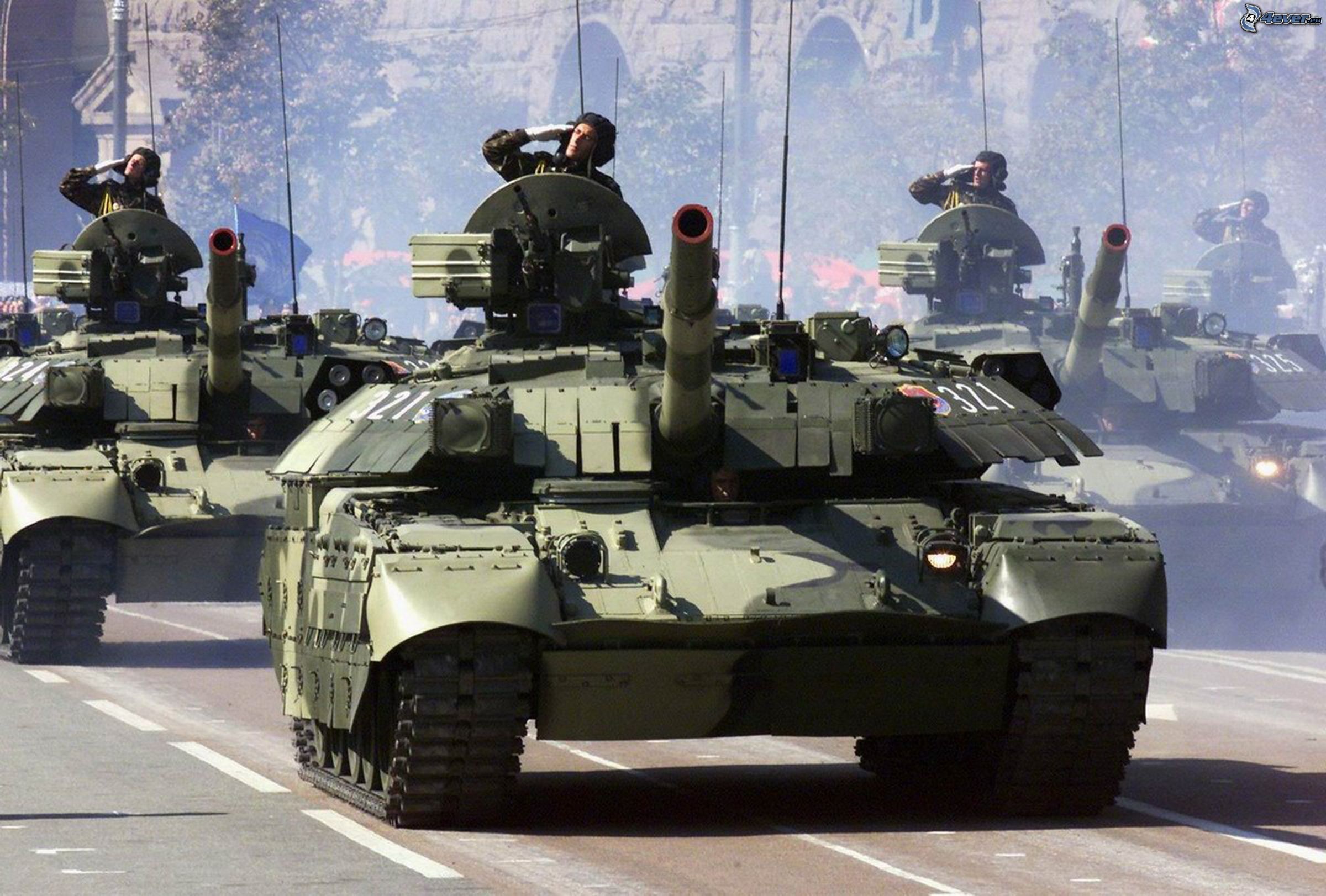 tanks in us military parades, images